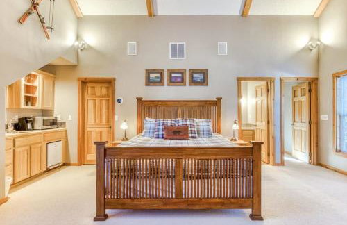 Lazy Bear Lodge · Spacious 6BR Lodge with Chef's Kitchen, Hot Tub, Golf Views and more - Foto 26