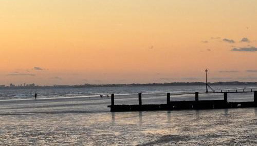 Holiday house within 5 min walk from Bracklesham Bay beach - Foto 2