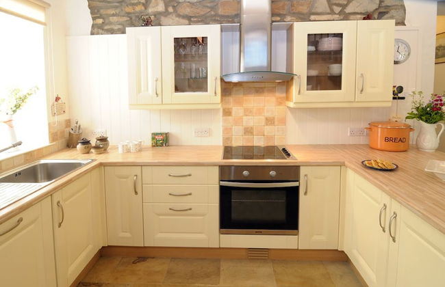 Parc-yr-Hebog - Photo 9