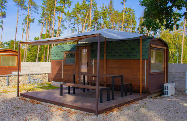 1 bedroom House in Hradec Kralove with garden - Photo 1