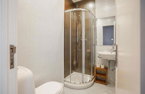 Charming TM Flat by the Ocean with a View - Photo 9