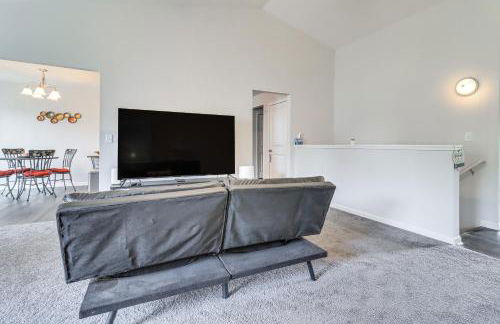 Michigan Home with Yard, 3 Mi to Detroit Airport - Foto 5