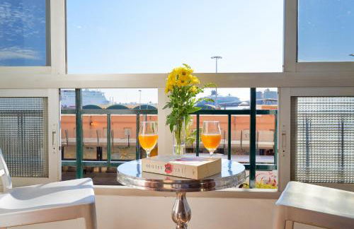 Apartamento en centro ciudad con vistas al mar - Foto 1