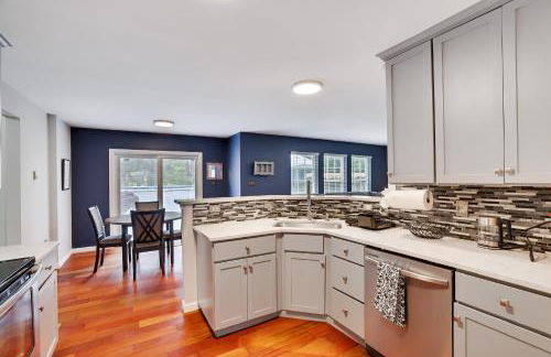 Poconos Retreat Hot Tub, Pool, Theater EV chrg & more - Foto 12