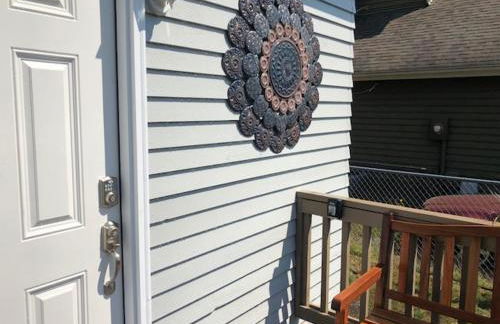 Mother in Law Suite with Private Hot Tub--Downtown - Foto 14