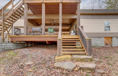 Greers Ferry Lake Access and Deck Group Getaway! - Foto 36