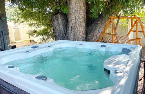 Dwntwn Custer Farmhouse On Main St With Hot Tub - Foto 2