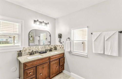 King bd Charming 2-Storey Cottage w PrivateYard - Foto 40