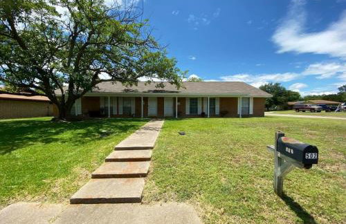 Temple Cul de sac 30 min to Magnolia and Baylor - Foto 22