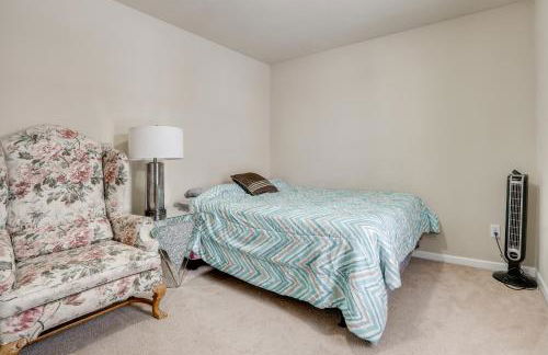 Spacious Family Getaway with Yard in Kalamazoo! - Foto 18