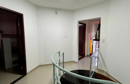 Casa espaçosa com sala de jogos interna e externa - Photo 26