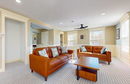 Steps to Holyoke Medical Center! Remote-Work Hub - Foto 2