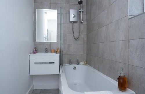 Luke Stays - Front Street - Foto 80