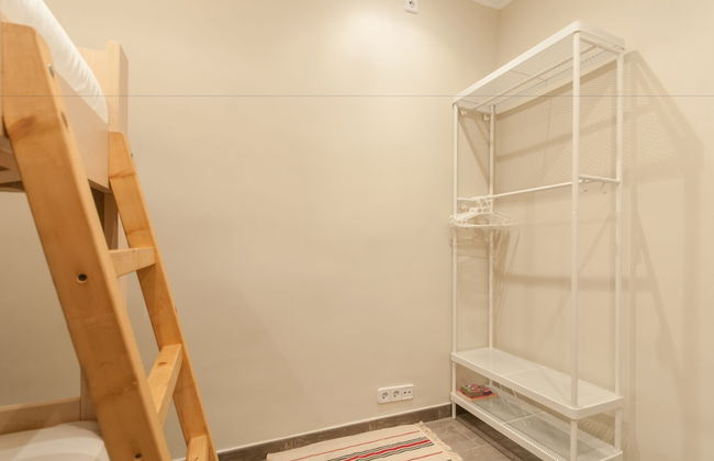 Lovely and Central 4 BR Apartment - Photo 38