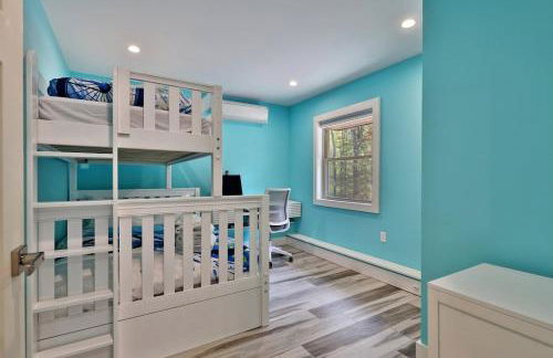 Experience the charm of Peak Hill Home, a cozy 3-BR retreat close to Ski Resort - Foto 25