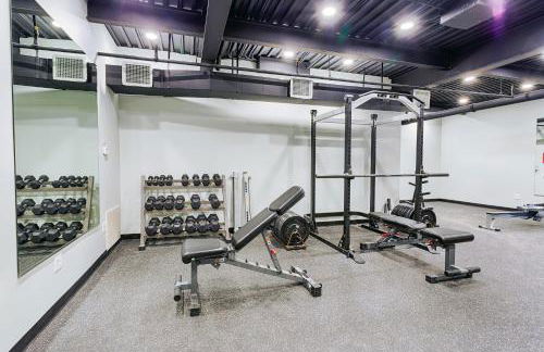 Bringham's Mill Apartments Perfect for Groups Full Kitchen Gym and Free Parking - Photo 35