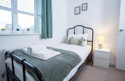 Comfortable 3-bedroom Bolton home - Photo 6