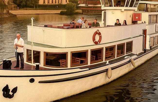 Paseo en barco vintage por Praga - Foto 5