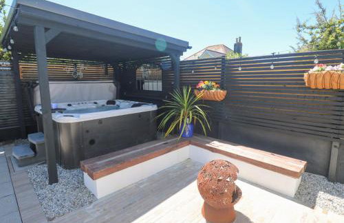 Carn Brea - Photo 16