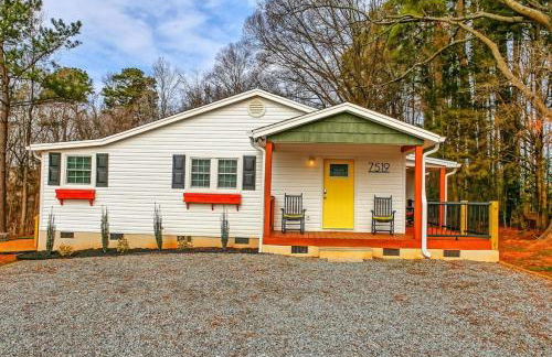 Three Bedroom Outdoorsy Escape in Huntersville - Foto 2