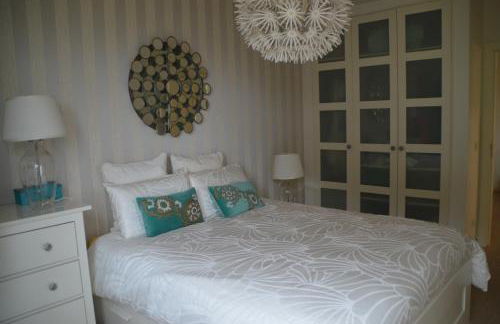 Amazing Beach & Pool Apartment with Garden - Foto 12