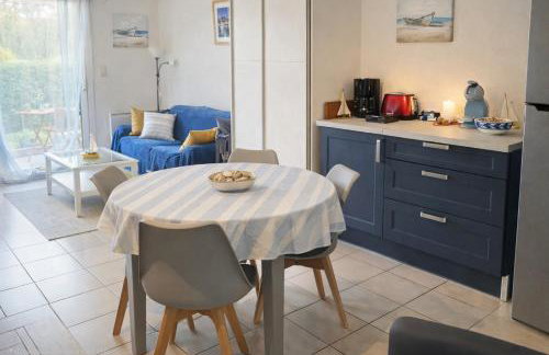 Centre ville de Sarzeau, appartement au calme avec jardinet et parking privé - Foto 8