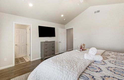 Game Night Meets Wine Country Elegance - Foto 20