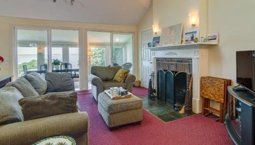 Bayfront Plymouth Gem with Sunroom, Steps to Shore! - Foto 4