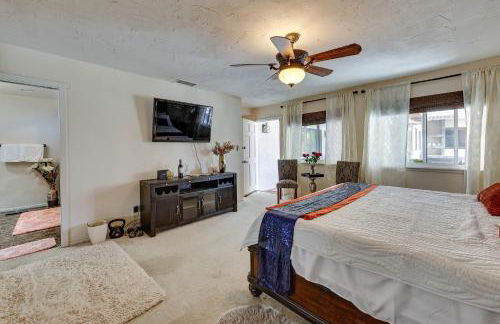 Spacious Apple Valley Home with Pool and Yard! - Foto 14