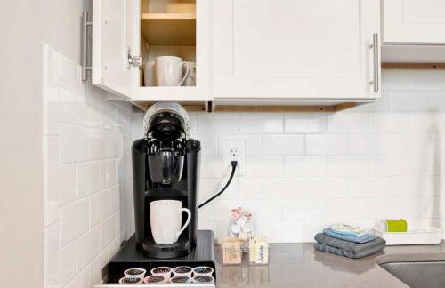 City Center Apartment, Free Parking and Great Views - Foto 12