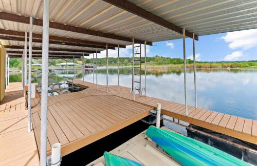 5BR 3BA Spicewood Prime Waterfront w Dock, Theater and Game Room by Austin Vacay - Foto 73