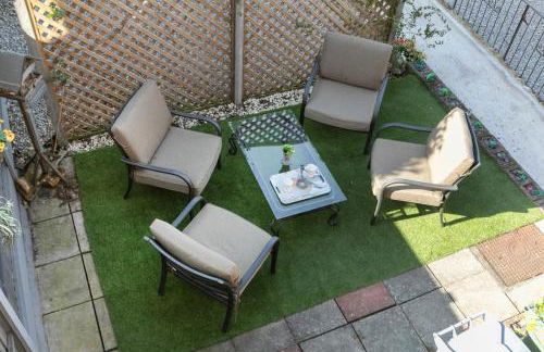 BED AT BOWBRIDGE Spacious house and parking - Foto 27