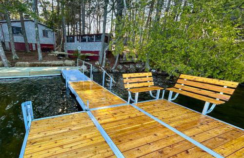 Peaceful 2BR Lakefront Cabin w/ New Dock - Foto 1