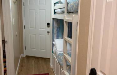 Seawall Breeze One bedroom Condo in Galveston - Photo 14