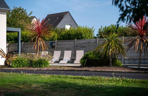 Villa avec piscine privée, sauna, jardin et parking - Foto 29