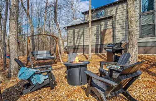 River Cabin - Fire Pit, Kayaks, Games, Dog Park - Foto 44