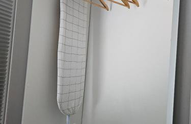 Apartamento inteiro, ar-condicionado e vaga de garagem - Foto 4