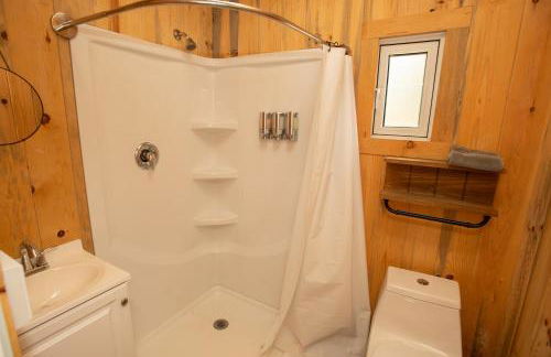 Tiny one house at Yosemite Gateway - Foto 9