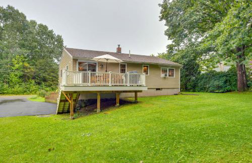 Rye Coastal Retreat with Deck and Outdoor Dining - Foto 25