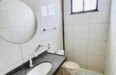 Ap em bairro nobre com garagem e ar - Foto 8