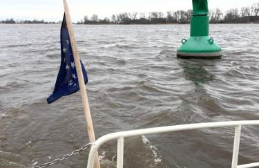 Süsses Motorboot - Bremen Überseestadt - Foto 38