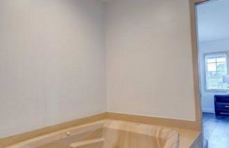 5 BR Mansion with Pool and non-heated Jacuzzi Games in Boynton Beach - Photo 46