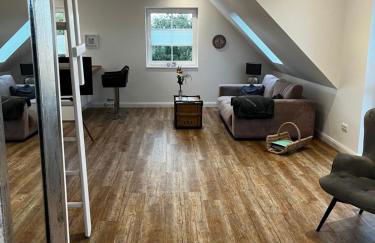 Muggelhuus das Loft mit Elbdeichblick im Alten Land und mit Wallbox - Photo 39