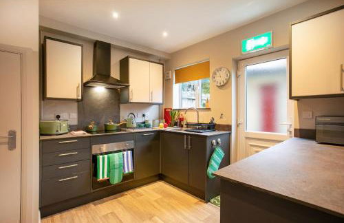 4 Bed Contractor Accommodation in Longbridge - Foto 36