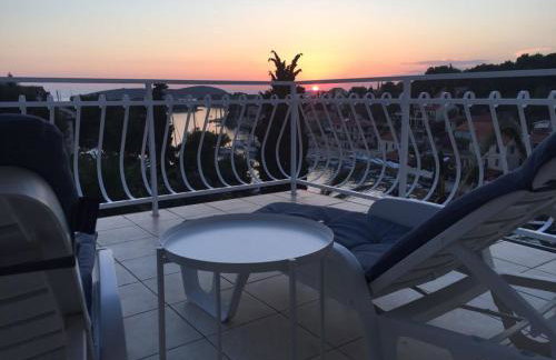 Apartment in Maslinica 70m from the sea - Photo 14