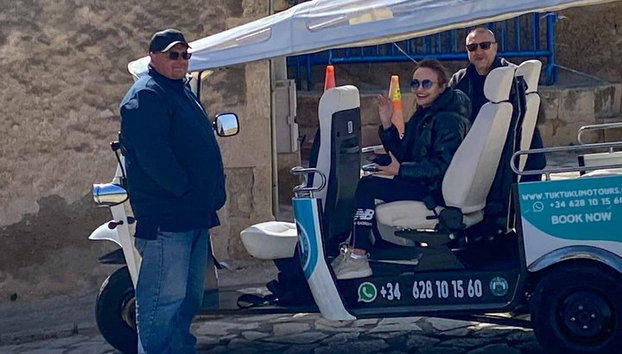Alicante City Tour by Tuk Tuk - Photo 4