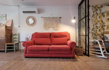 "COZY HOME", TERRACE, PARKING and POOL - Photo 9