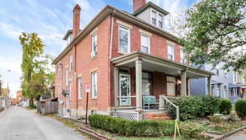 The Village Townhouse - 5 BR - Photo 4