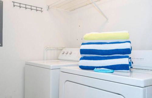 Cozy 3Bed Townhome 8 Miles from Disney 1123 - Foto 27