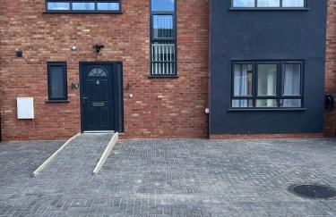 New Build-Free Parking-EV charging-3 Bedrooms-3 showers - Foto 2